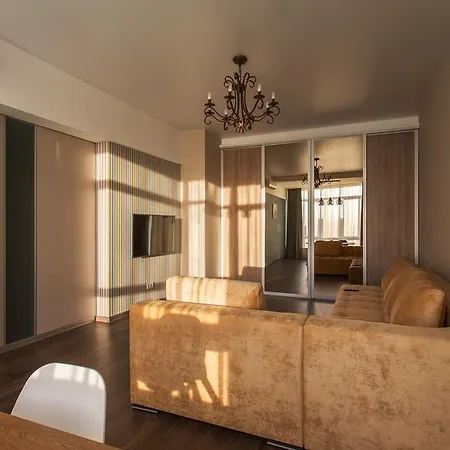 On Arkadiivskyi Lane Apartman