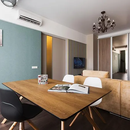 On Arkadiivskyi Lane Apartment Odesa