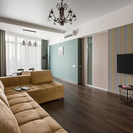 On Arkadiivskyi Lane Apartment *
