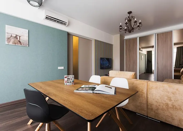 On Arkadiivskyi Lane Apartment Odesa